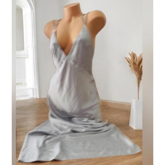 Victoria's Secret Shine Strappy Satin Long Slip Nightgown dress Silver NWT Small